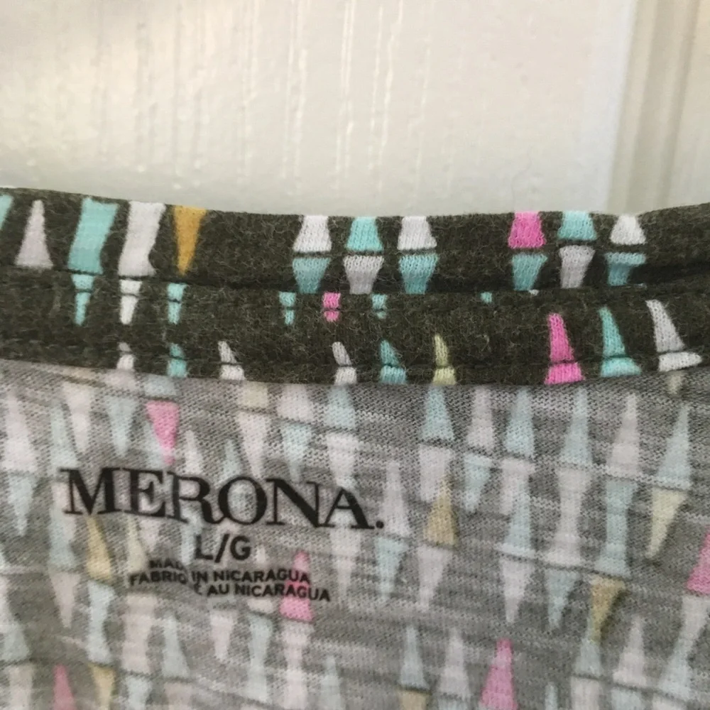 FINAL MARKDOWN Ladies merona tee large